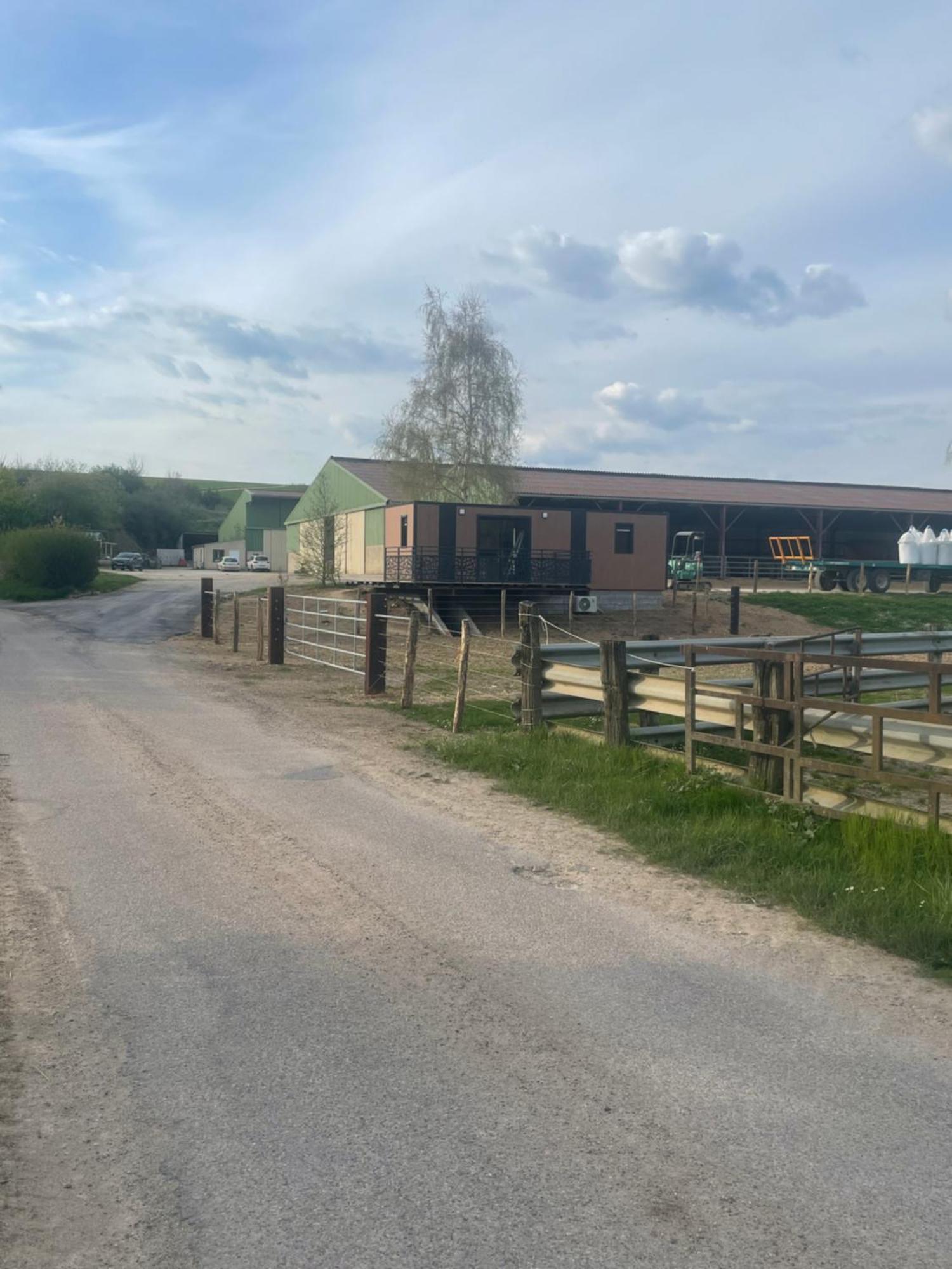 Au Coeur De La Ferme 2 Βίλα Lacroix-sur-Meuse Εξωτερικό φωτογραφία